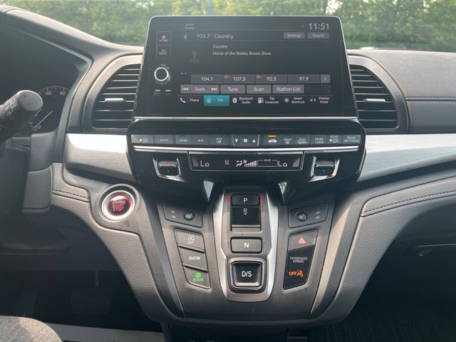 Used 2025 Honda Odyssey EX-L image 17