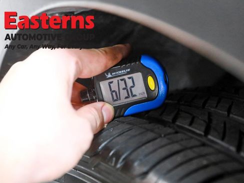 Used 2024 Nissan Pathfinder SL image 27