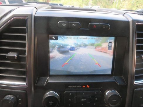 Used 2015 Ford F150 XLT w/ Equipment Group 302A Luxury AWD/4WD image 19
