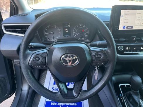 Used 2025 Toyota Corolla LE FWD image 26