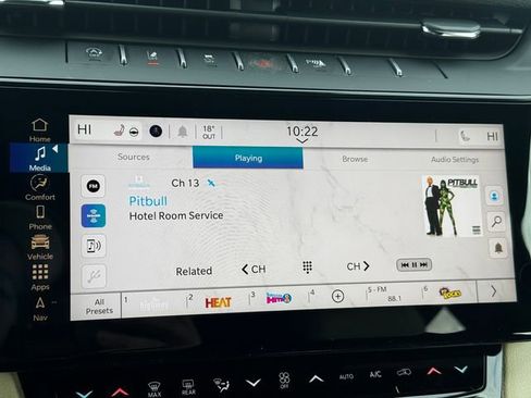 New 2026 Jeep Grand Cherokee Limited w/ Luxury Tech Group II image 32