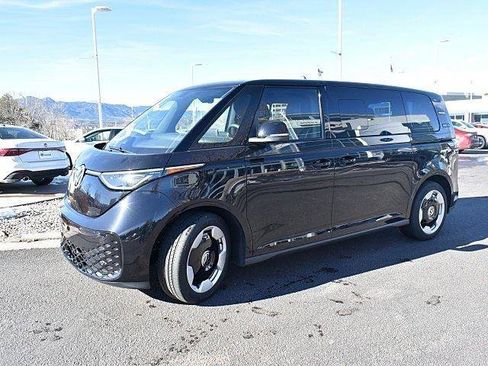 New 2025 Volkswagen ID. Buzz Pro S image 3