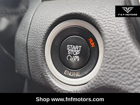 Used 2015 Chrysler 200 Limited FWD image 16