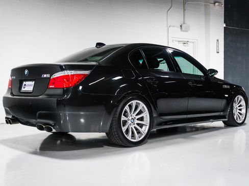 Used 2007 BMW M5 image 3