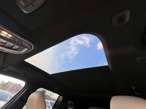 Used 2022 Jeep Grand Cherokee Limited 4xe image 33