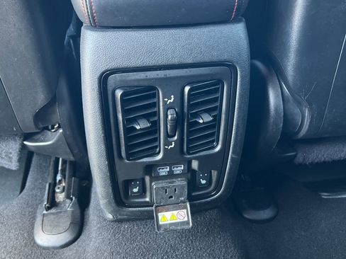 Used 2023 Dodge Durango GT image 23