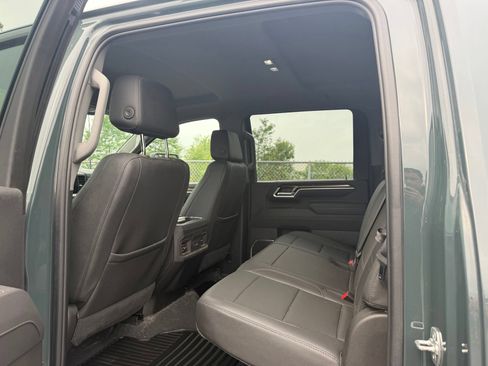 Used 2025 Chevrolet Silverado 2500 LT w/ All Star Edition AWD/4WD image 10