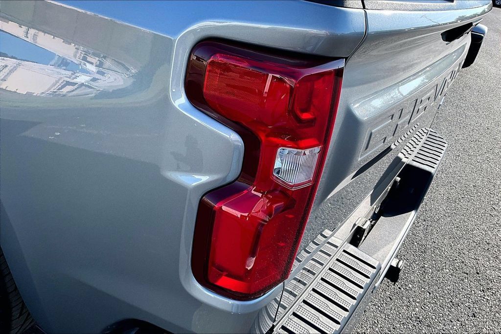 Used 2023 Chevrolet Silverado 1500 RST w/ Convenience Package II RWD image 26