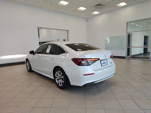 Used 2025 Honda Civic LX image 5