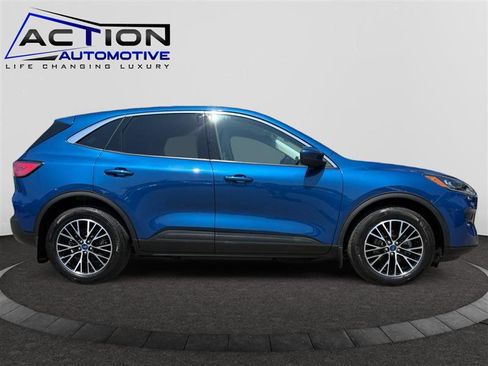 Used 2022 Ford Escape SEL w/ Technology Package image 9