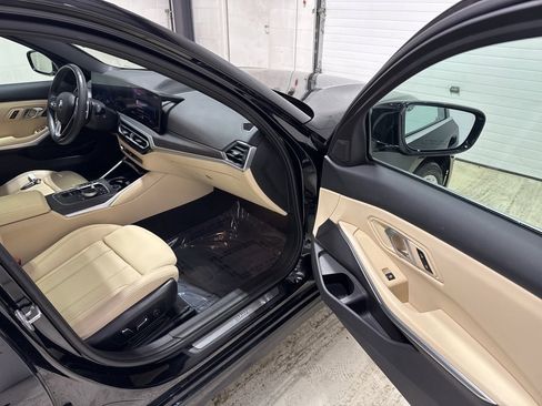 Used 2024 BMW 330i xDrive Sedan w/ Convenience Package image 40