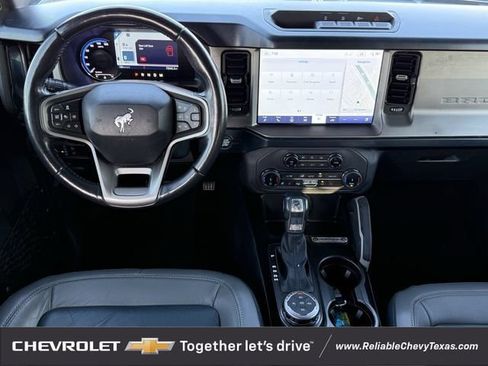Used 2022 Ford Bronco Outer Banks AWD/4WD image 13