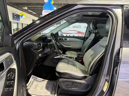 Used 2021 Ford Explorer XLT w/ Equipment Group 202A AWD/4WD image 36