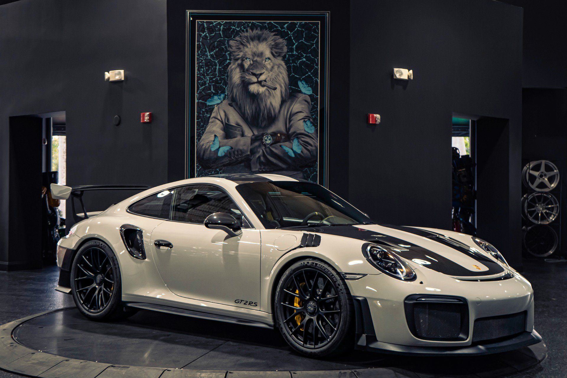 Used 2018 Porsche 911 GT2 RS w/ Weissach Package RWD image 34