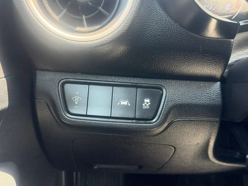 Used 2020 Kia Forte LXS FWD image 31