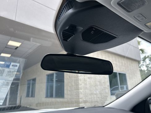 New 2025 Ford Escape SE image 30