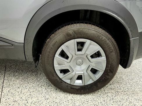 Used 2025 Nissan Kicks S FWD image 9