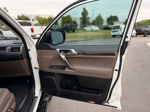 Used 2022 Lexus GX 460 Premium AWD/4WD image 29