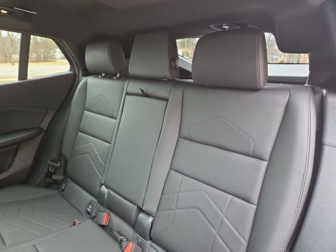 Used 2025 BMW X2 xDrive28i image 13