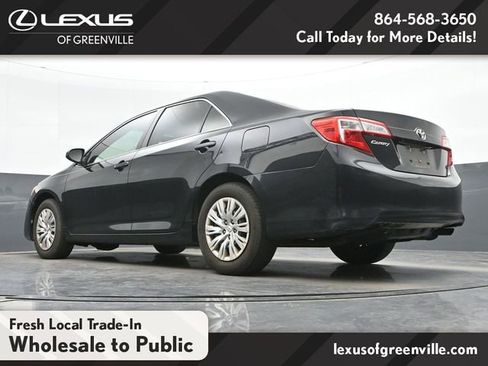 Used 2014 Toyota Camry FWD image 14