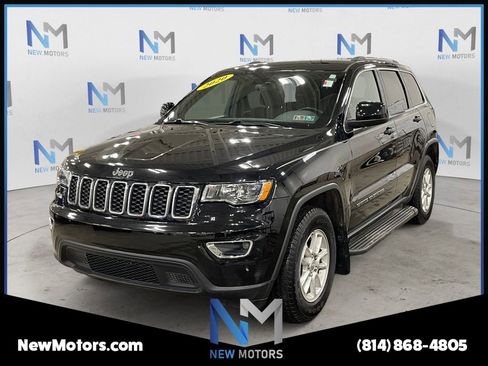 Used 2020 Jeep Grand Cherokee Laredo image 1