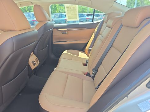 Used 2016 Lexus ES 350 FWD image 13