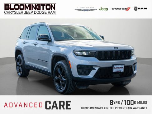 Used 2023 Jeep Grand Cherokee Altitude image 1