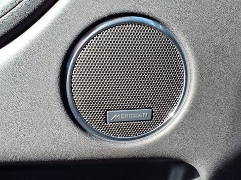 Used 2024 Land Rover Discovery Sport S image 22