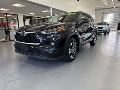 Used 2022 Toyota Highlander XLE