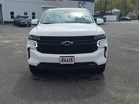 Used 2024 Chevrolet Suburban RST AWD/4WD image 2