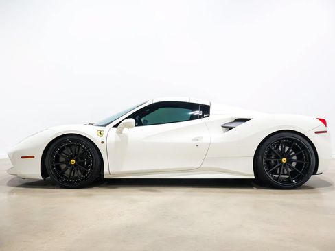 Used 2017 Ferrari 488 Spider RWD image 16