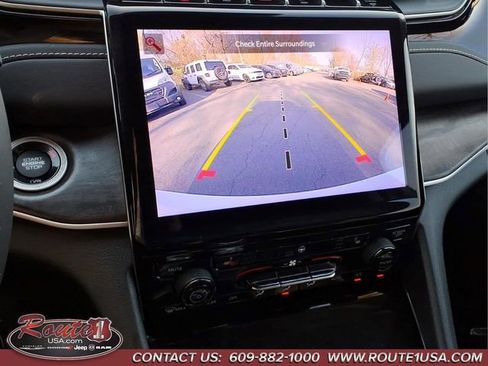 Used 2022 Jeep Grand Cherokee Limited 4xe image 22