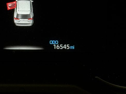 Used 2025 Toyota RAV4 SE w/ Weather & Moonroof Package AWD/4WD image 9