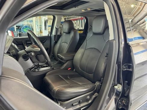 Used 2016 GMC Acadia SLT w/ Open Road Package FWD image 56