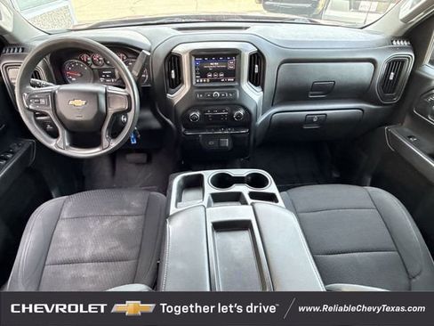 Used 2020 Chevrolet Silverado 1500 Custom w/ Infotainment Package RWD image 12