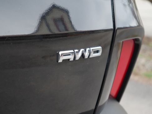 Certified 2025 Ford Escape Platinum AWD/4WD image 11