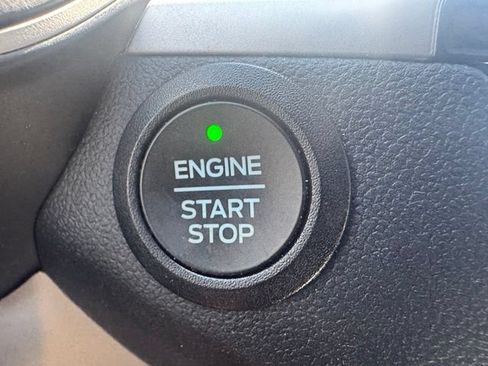 Used 2022 Ford Escape SE w/ Cold Weather Package AWD/4WD image 31