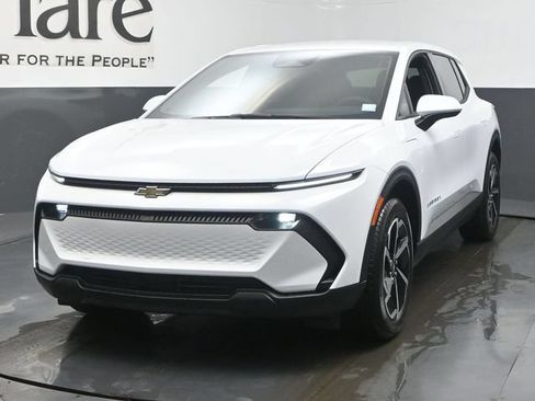 New 2026 Chevrolet Equinox EV LT FWD image 7