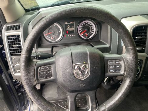 Used 2017 RAM 1500 Classic SLT AWD/4WD image 11