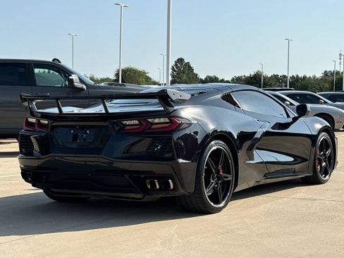 Used 2021 Chevrolet Corvette Stingray Preferred Cpe w/ Z51 Performance Package RWD image 8