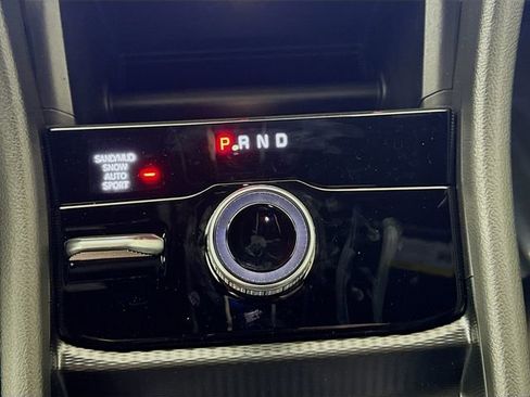 New 2025 Jeep Grand Cherokee Limited image 16