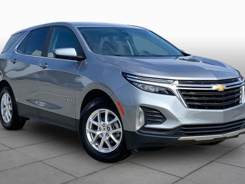 Used 2024 Chevrolet Equinox LT FWD image 3