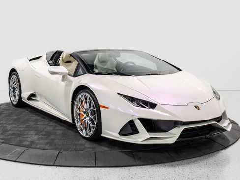Used 2024 Lamborghini Huracan EVO AWD/4WD image 13