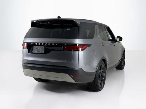 Used 2024 Land Rover Discovery S AWD/4WD image 5