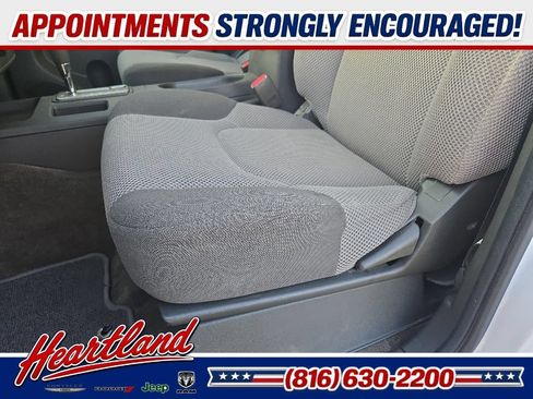 Used 2012 Suzuki Equator Sport AWD/4WD image 41