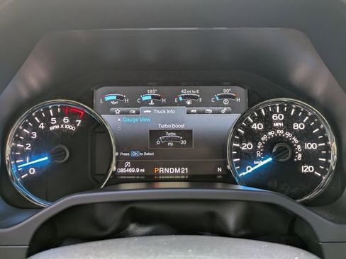 Used 2015 Ford F150 Lariat image 33