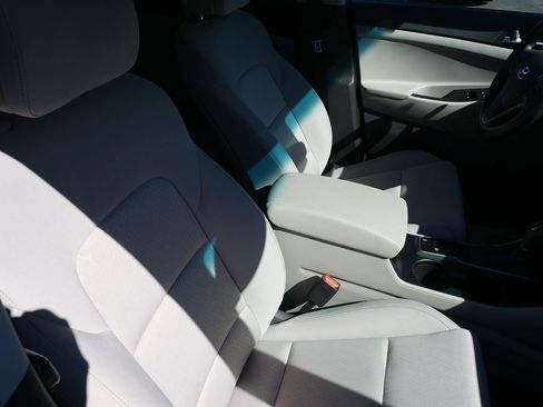 Used 2017 Hyundai Tucson SE image 30