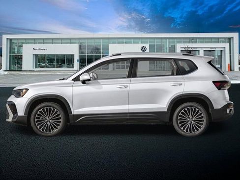 New 2026 Volkswagen Taos SE AWD/4WD image 3