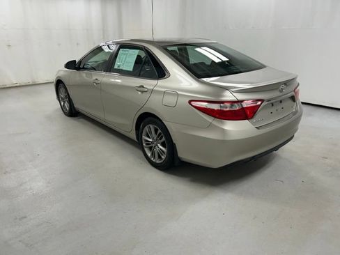 Used 2017 Toyota Camry SE FWD image 7