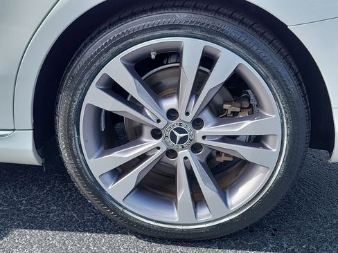 Certified 2019 Mercedes-Benz C 300 Sedan image 10